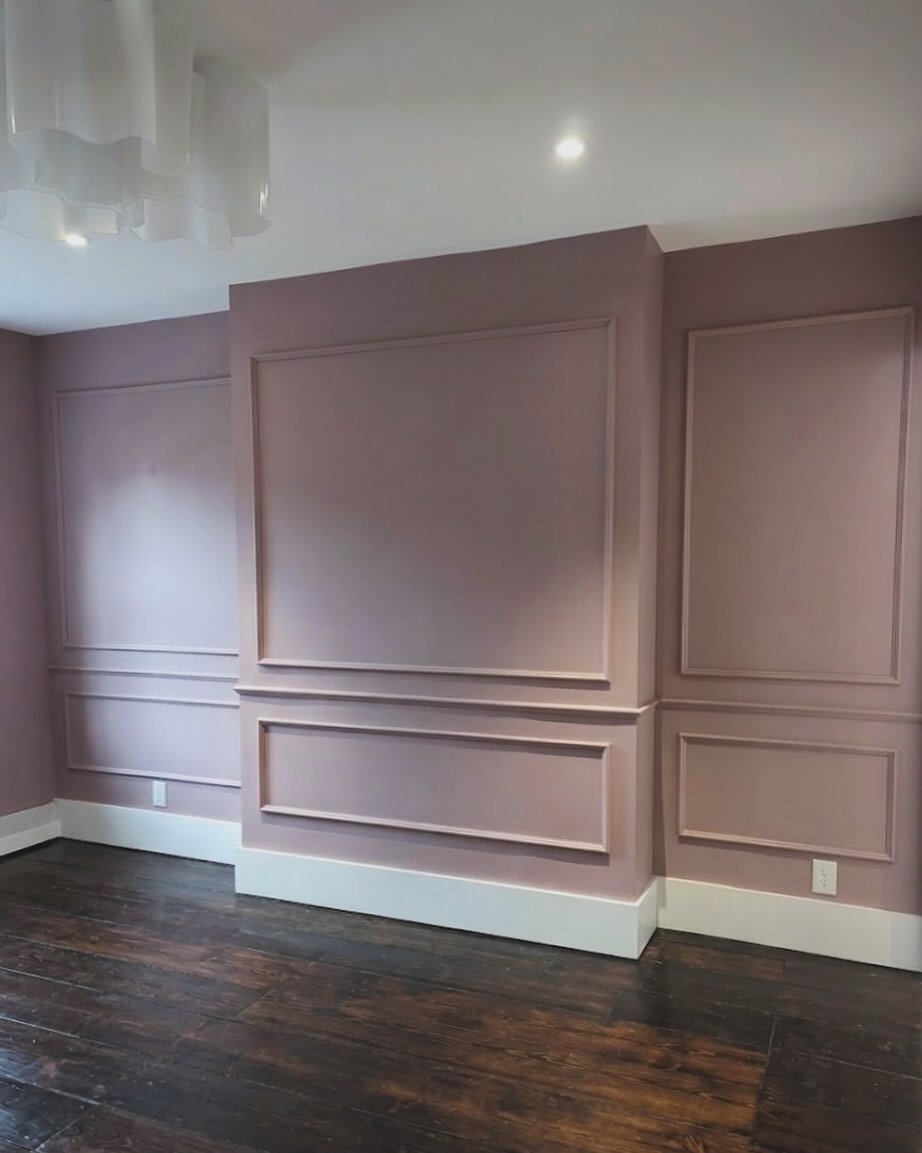 My client came to me thinking she might want gray. As I was pulling options together, I kept coming back to this dusty mauve (I am loving this color this year!!) So, I brought it as the bolder option. She picked it immediately. So happy with how it t