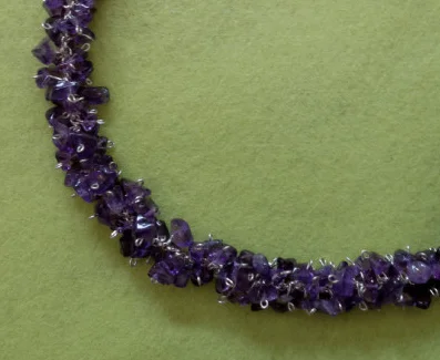 Purple chips necklace cu.jpg