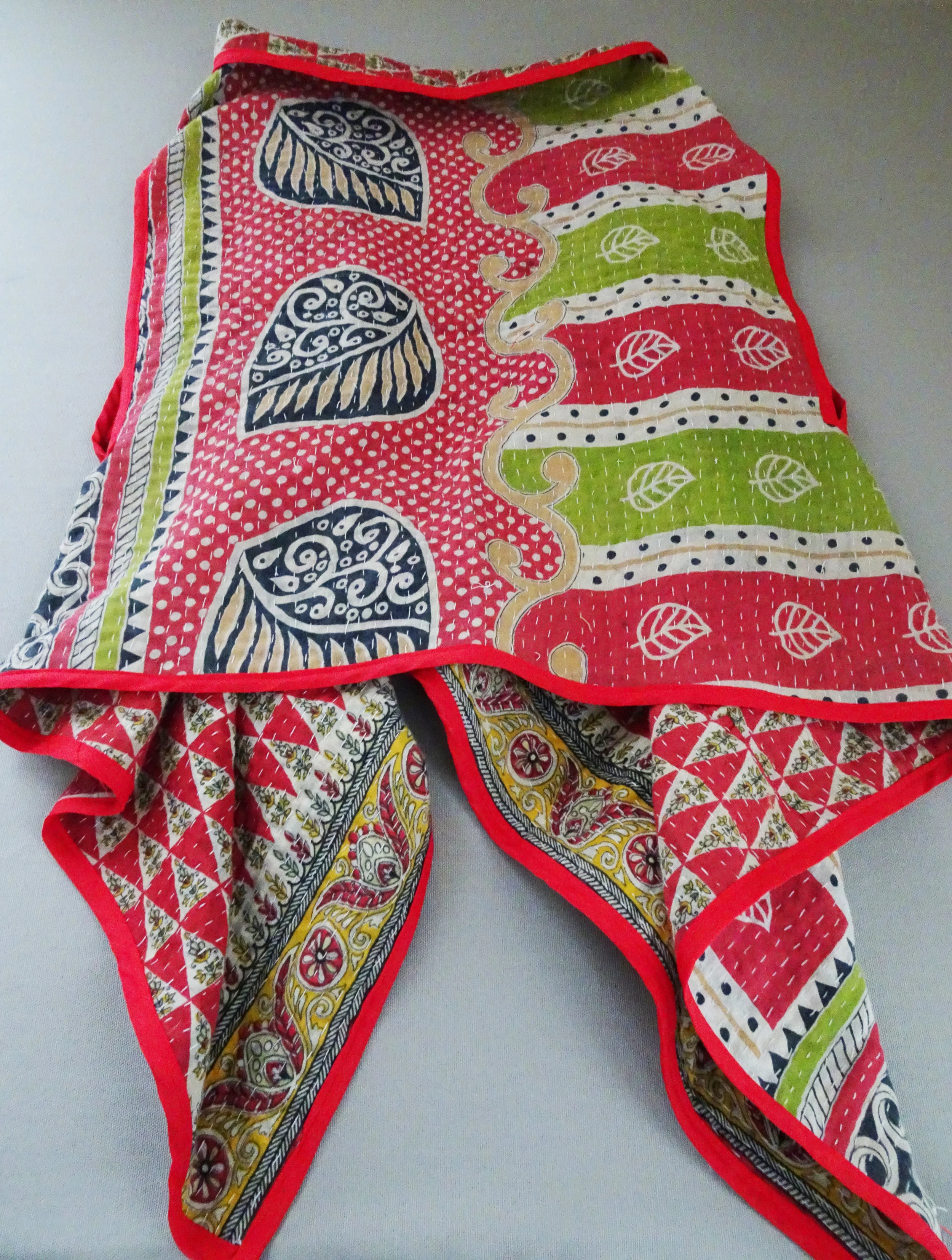 kantha vest red back.jpg