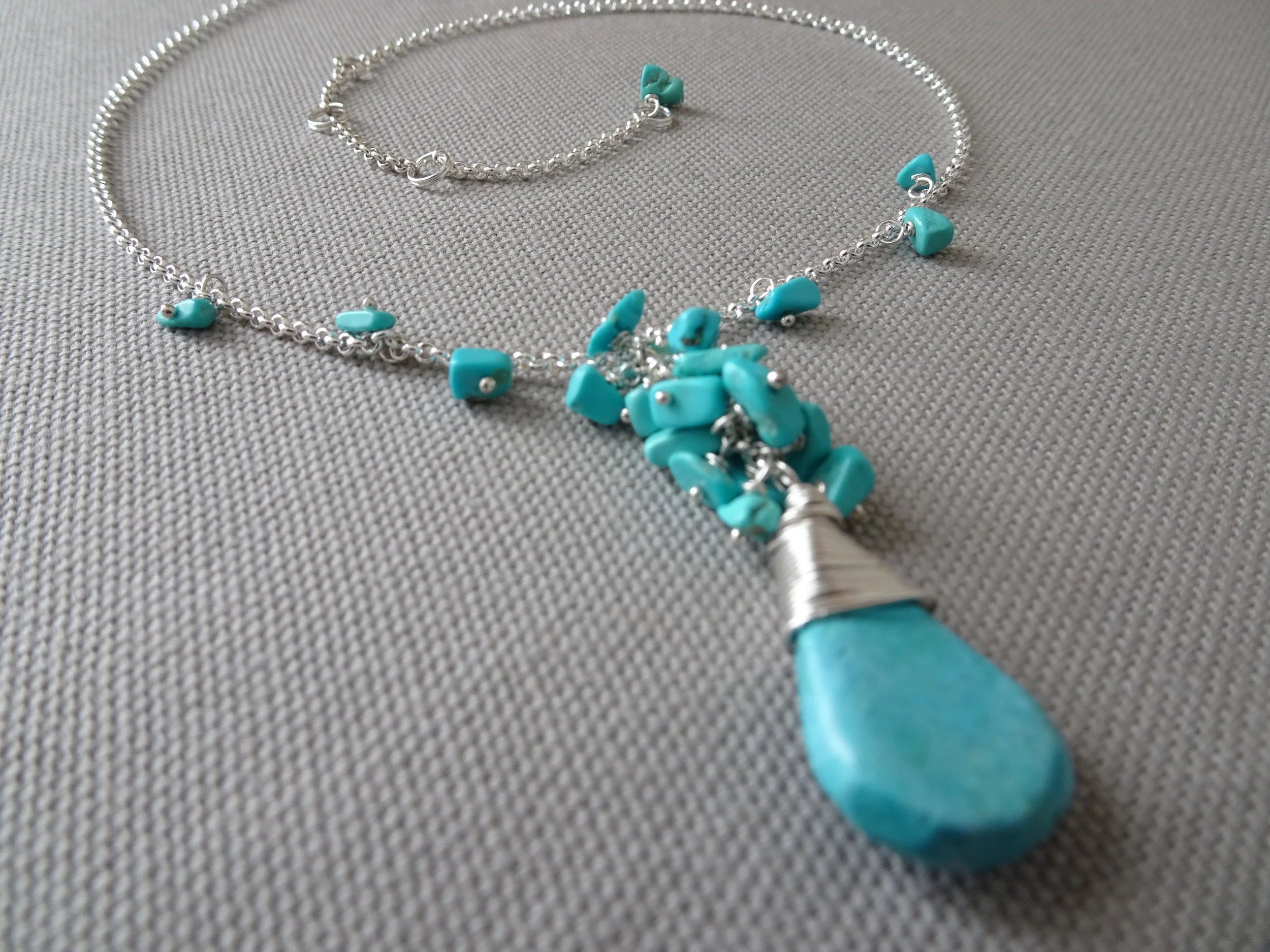 Turquoise bouquet necklace closeup 2.JPG