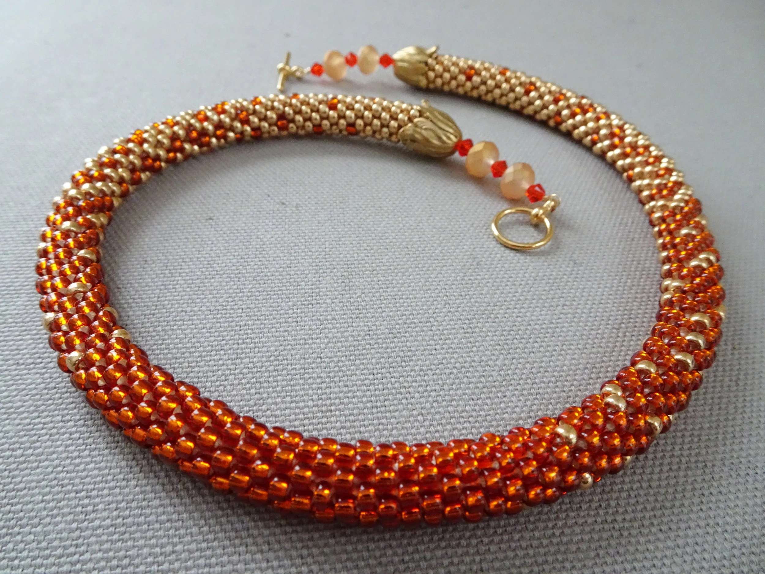 Manarin Orange curled.jpg