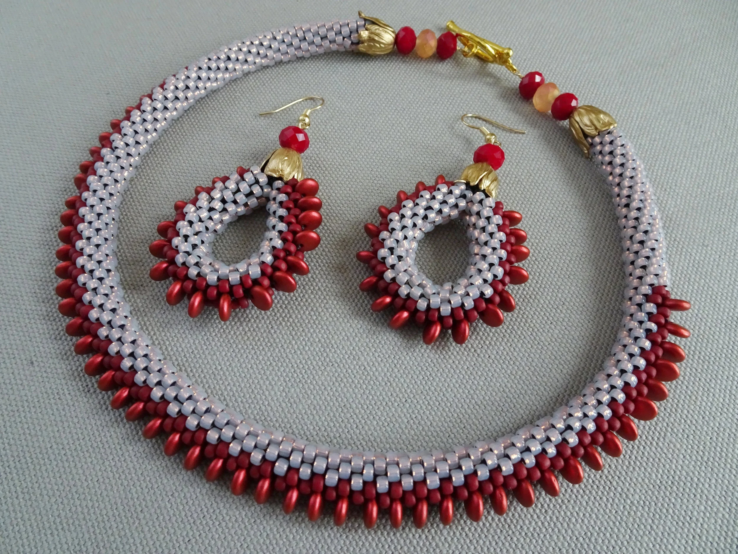 scarlet set1.jpg