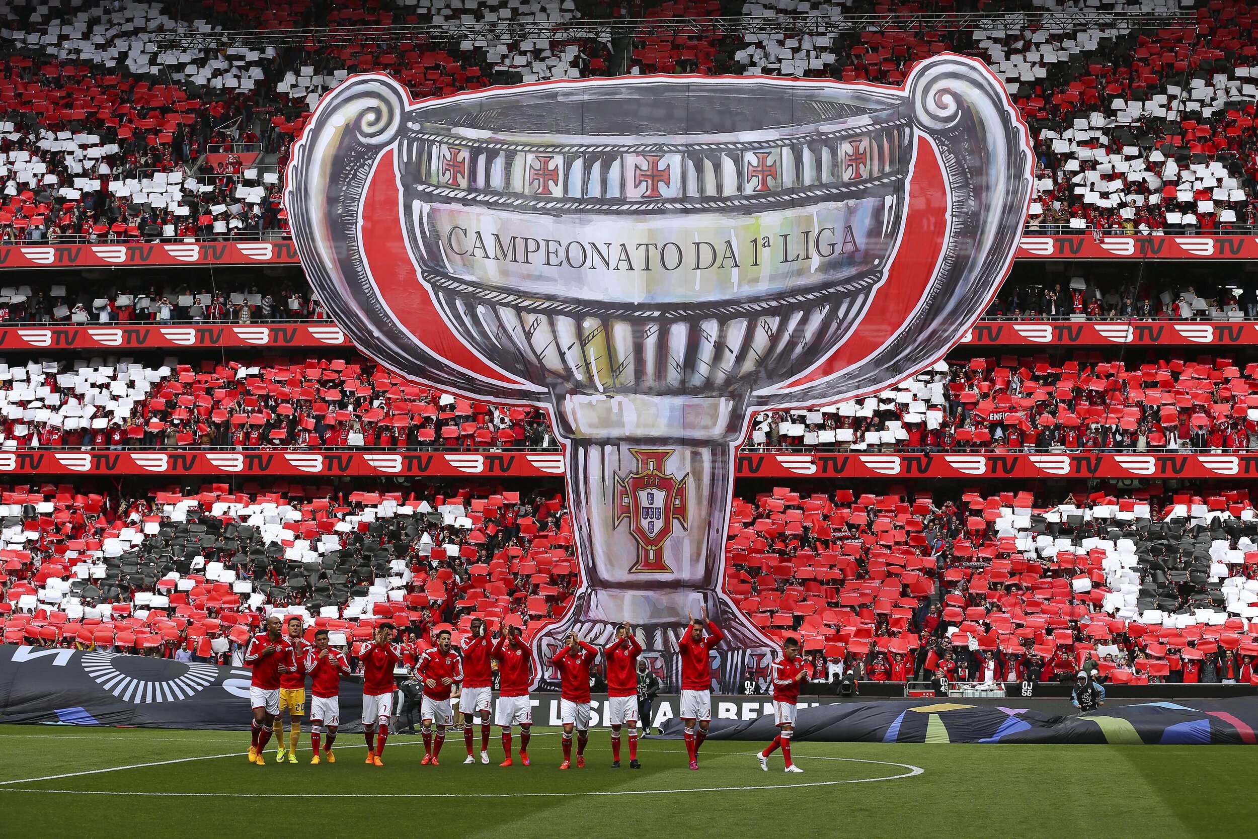 My Lisbon Holidays Benfica Stadium Tour [ 1668 x 2500 Pixel ]