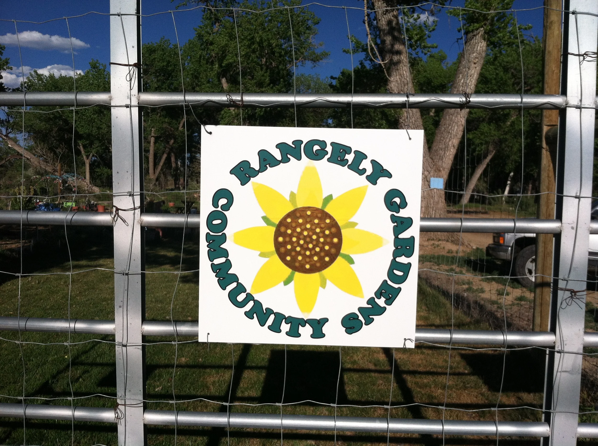 Community Garden 2013-06-02 038.JPG