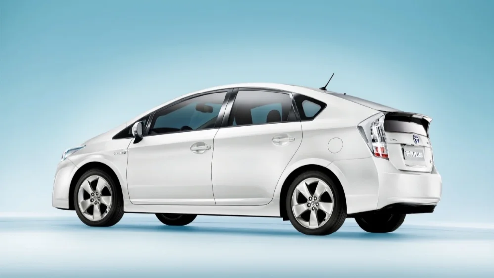 toyota-prius-04.jpg