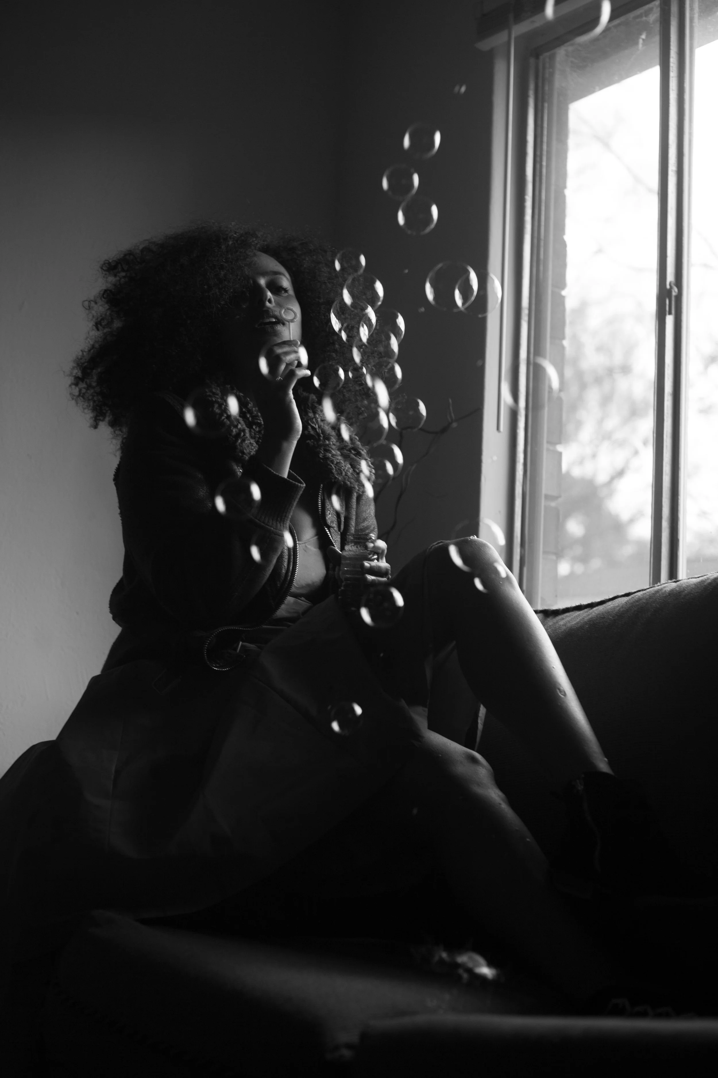 deeveora b&w-35.jpg