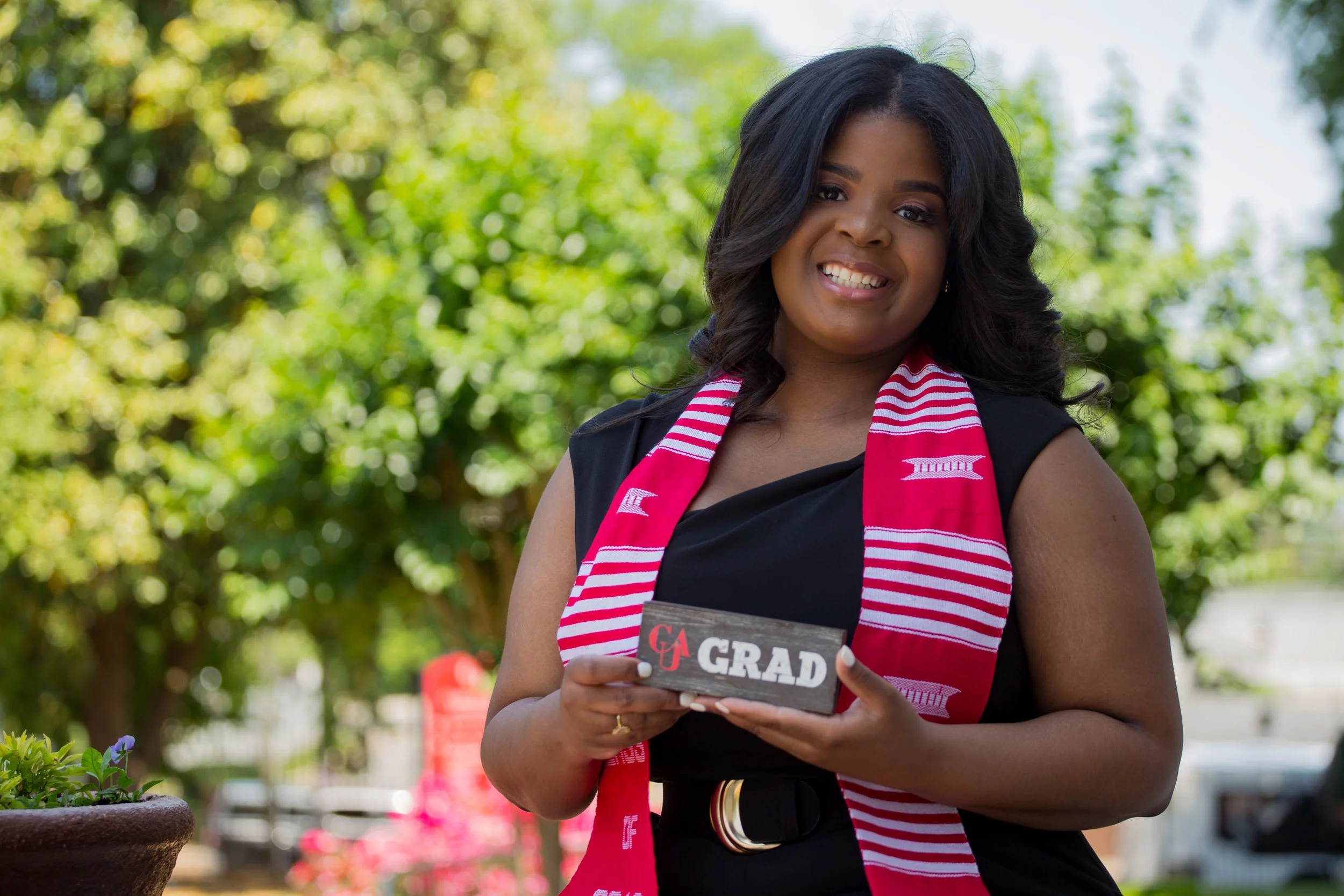 Tenia Bradley grad pics-10.jpg