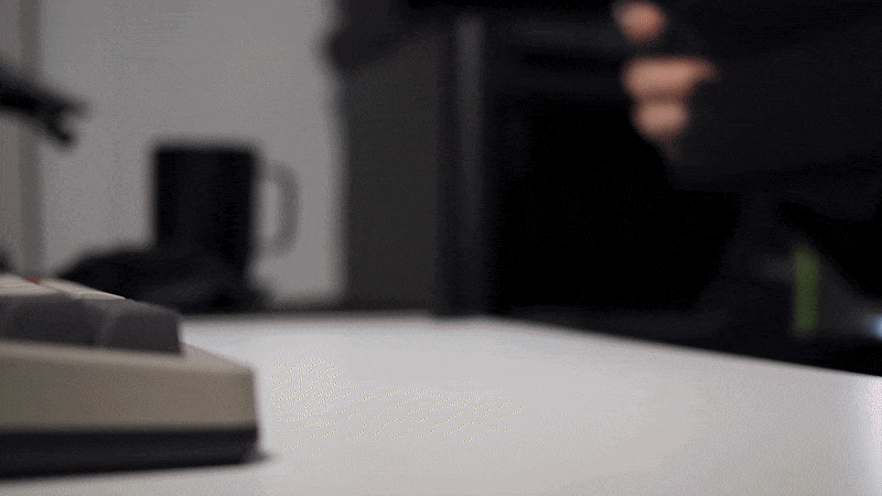 SD Folio_StandMode_Loop.gif