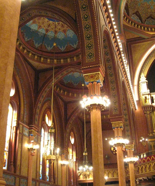 Plum Street Temple
