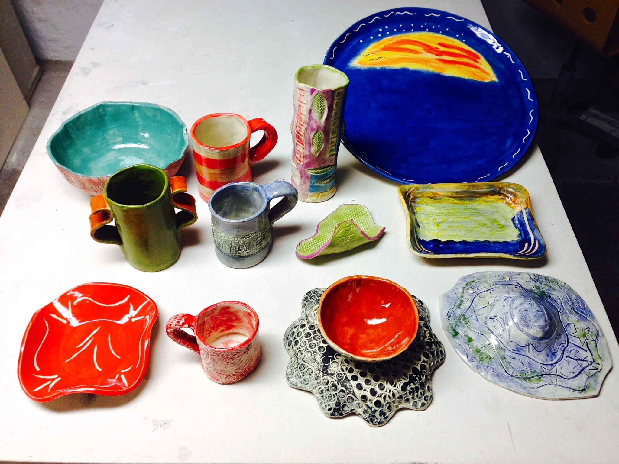 Yes, a rookie ceramic student made these and more in a 6 week class!