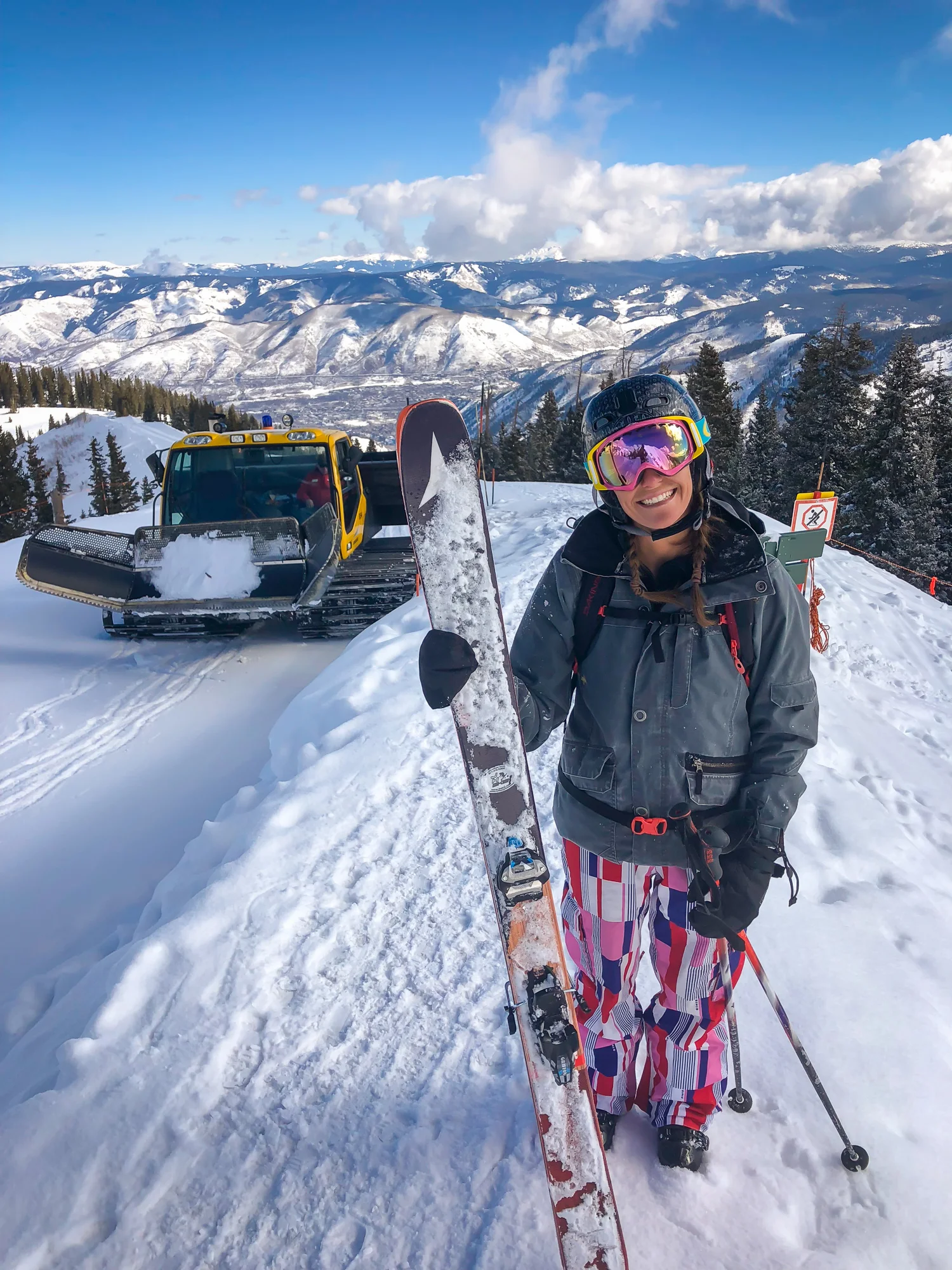 The comfy yellow snowcat cuts out the first 700m of the hiking trail - first come first served, it runs on a continuous loop from 10am and it’s free!