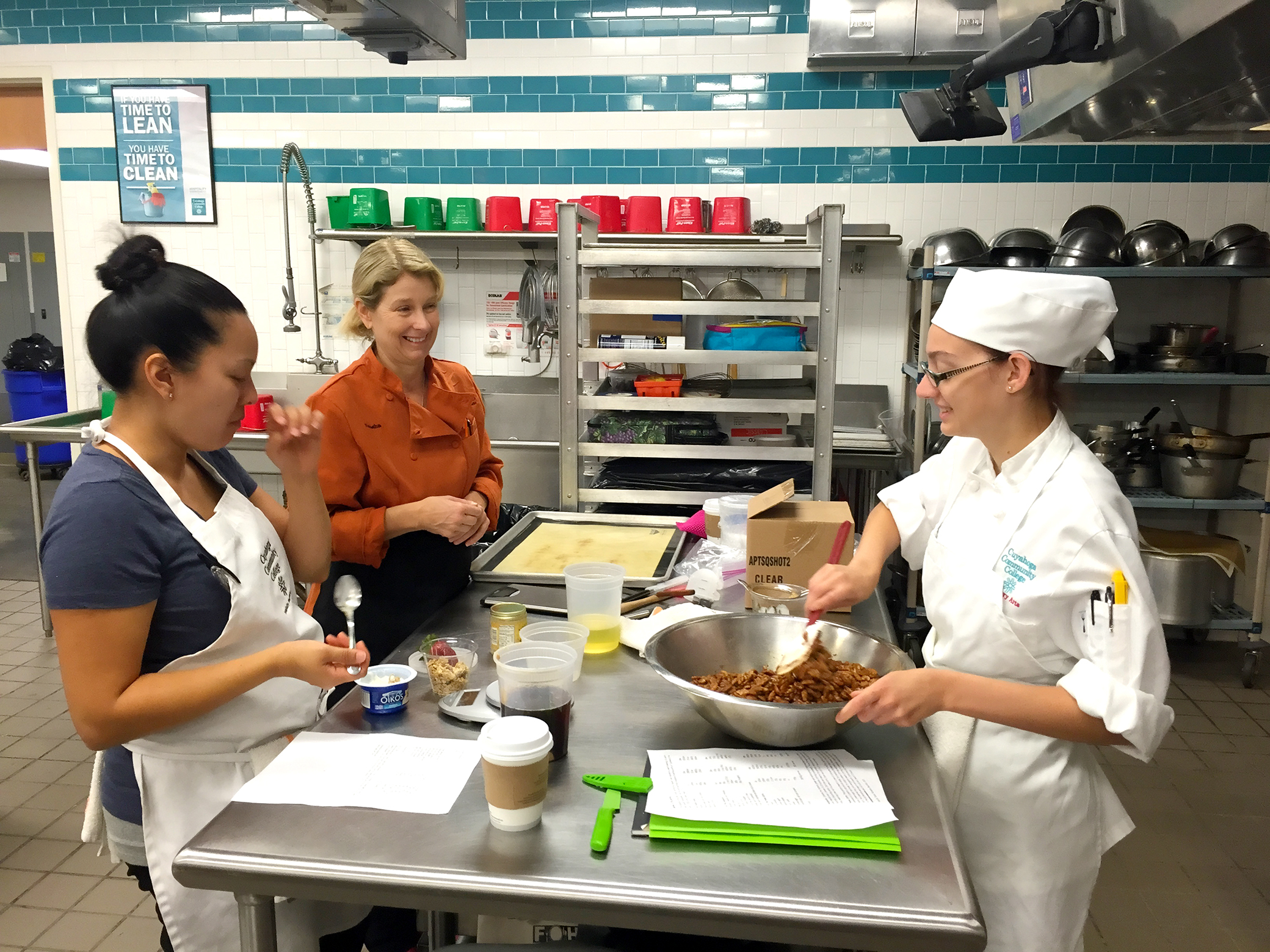 Pastry chef assistant Diana @dianacbanana with culinary student Ashley at Cuyahoga Community College.