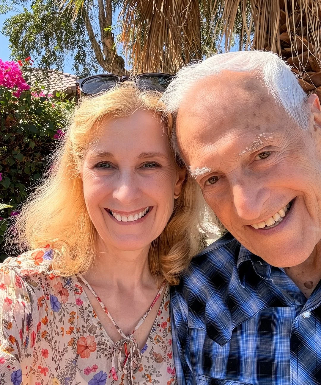 A wonderful full-circle moment with Bill Marx—composer, master pianist, humorist, and son of Harpo Marx. His beautiful score accompanied a film I appeared in at 17, making this Palm Springs reunion especially meaningful.