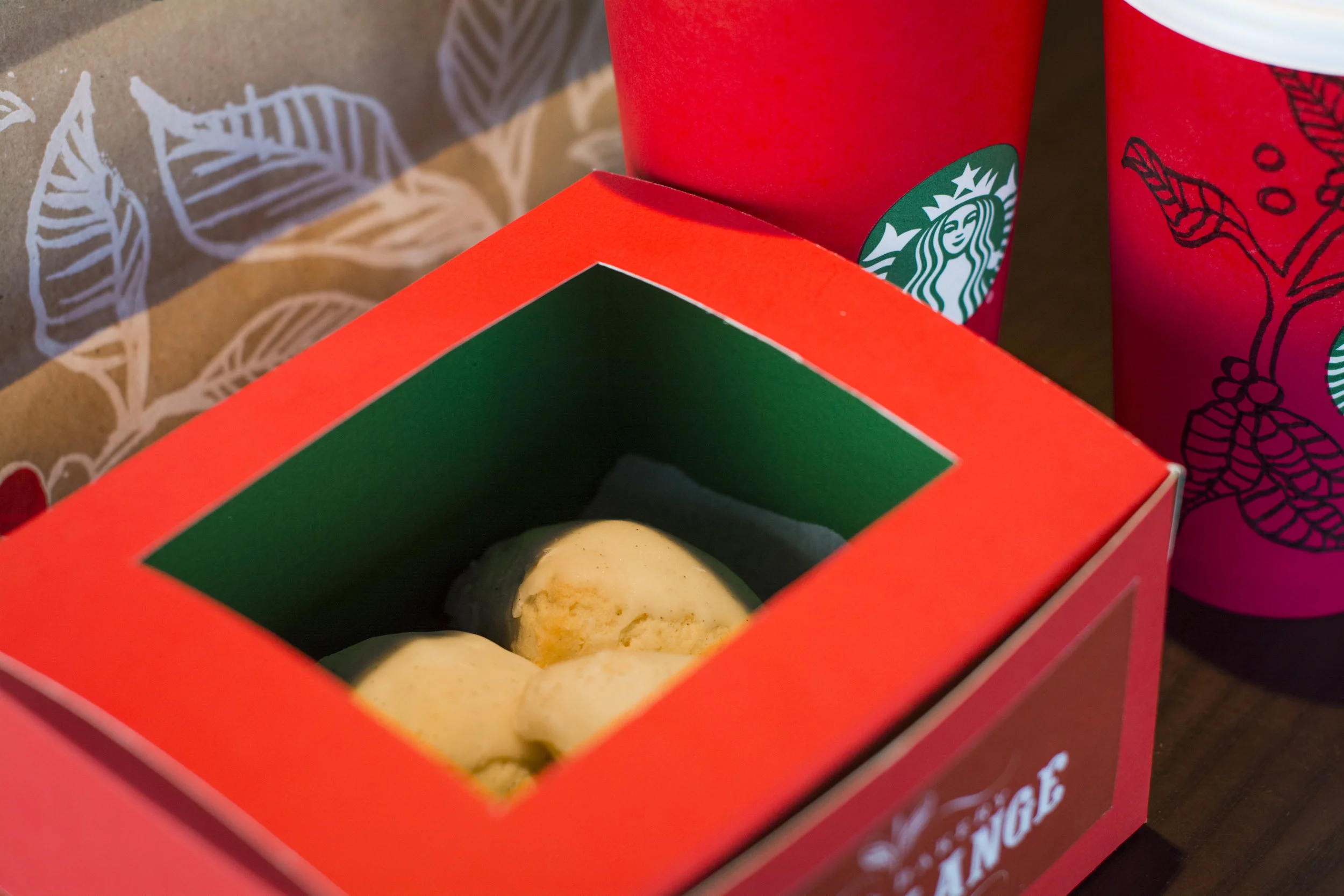 Starbucks_2.JPG