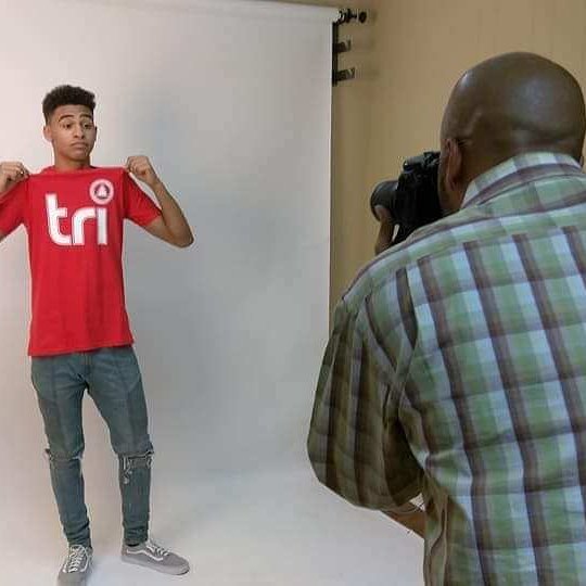 Shout out to @k_marzzz for #reppin TRI at his #photo #shoot.  Much success to u lil homie.  All you can do is #TRI...get yours! #thetrimovememt #entertainment #music #nashville #love #models #singers #tennessee #television #photographer #photography