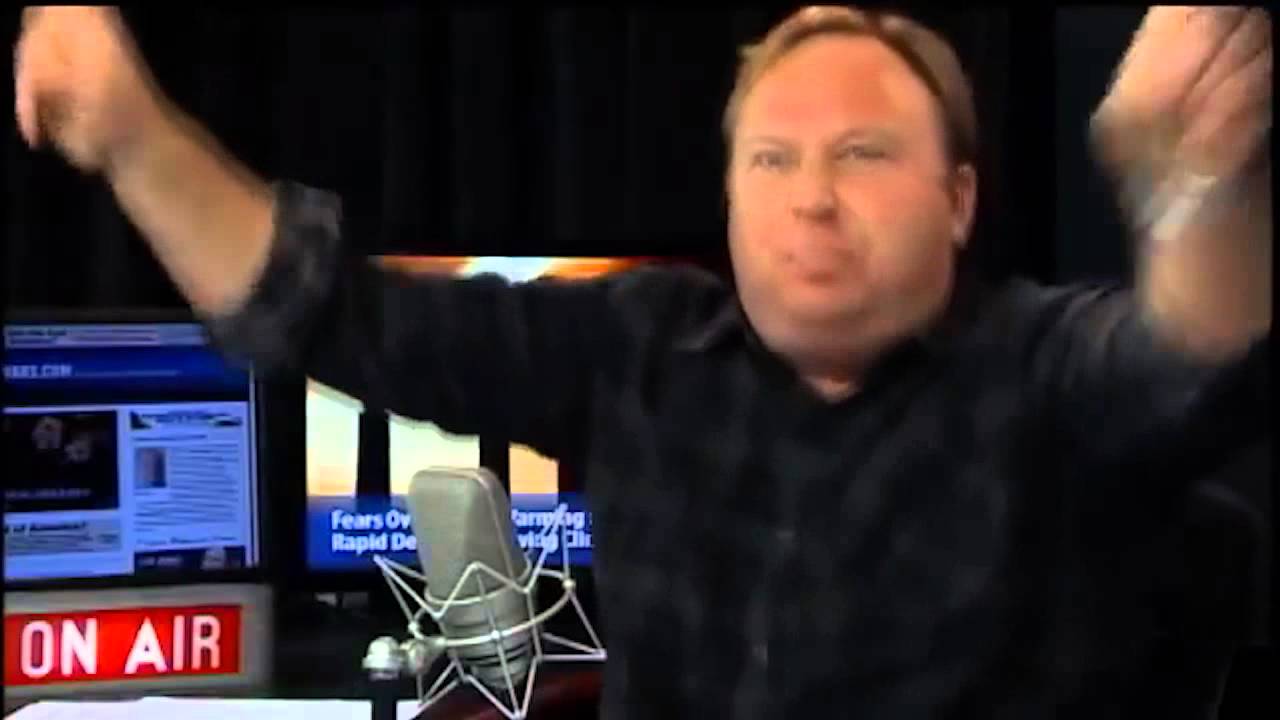 Episode 032 -- Alex Jones Broke Sarah Monster! (Ladies Night)