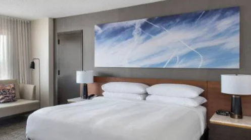Petition: Demand More Contrails For Marriott Hotels!