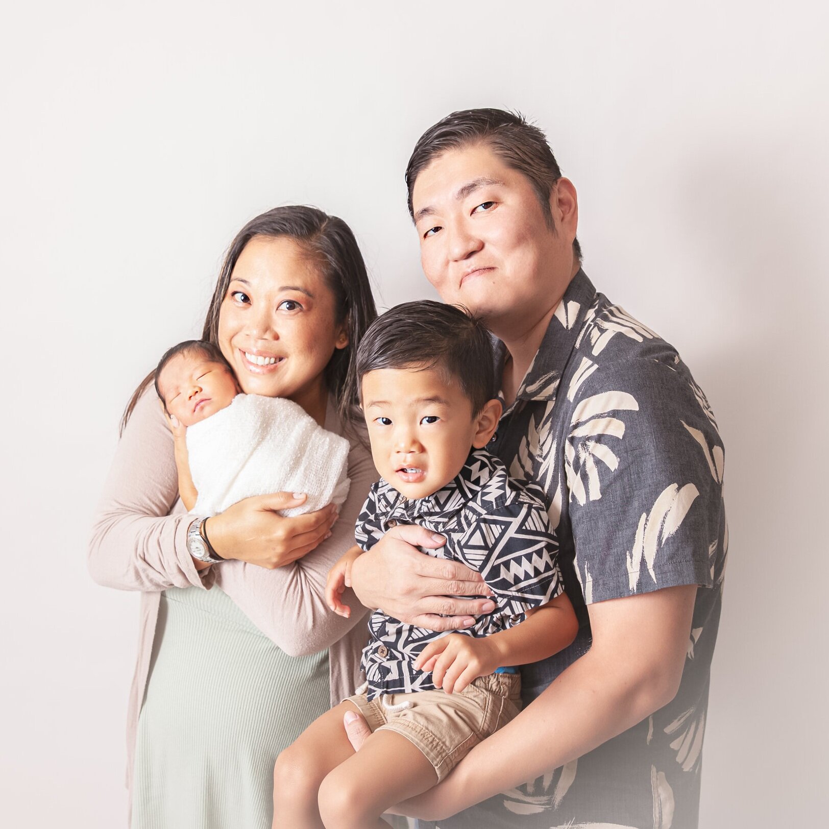  Steve was born on Japan and raised in Santa Cruz, California he has always had a passion for food since his childhood.   He met his wife Lynell who was born and raised on the island of Oahu. She moved to Kauai 14 years ago to pursue working food and