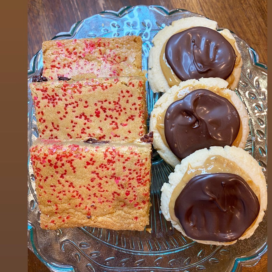 New Year New Boxes!! This week I&rsquo;m doing a Candy Bar Inspired Box! You&rsquo;ll get 3 each of: Twix Cookies, Chocolate Dipped Peanut Butter Cookies, Heath Bar Toffee Brownies &amp; Valentine M&amp;M Vanilla Blondies for $20. Orders will be read