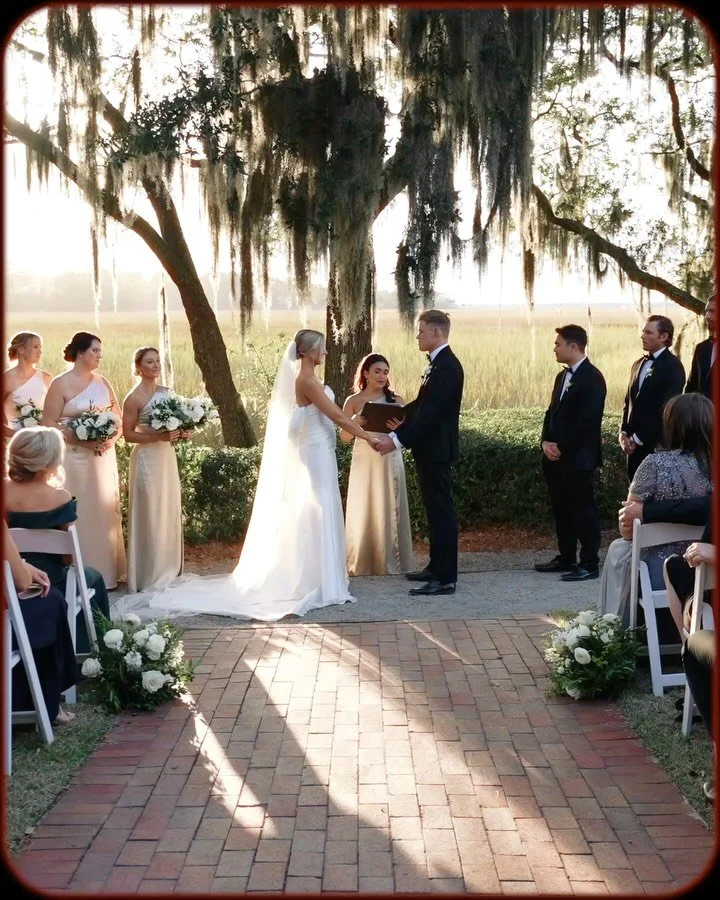 Can never get over that golden ceremony light shining through the draping spanish moss✨

Planner: @calhrhodeevents @directmydaycharleston 
Bar, Catering + Venue: @creek.club.at.ion 
Florals: @everythingafterthering 
Hair + Makeup: @silhouetteonsite 
