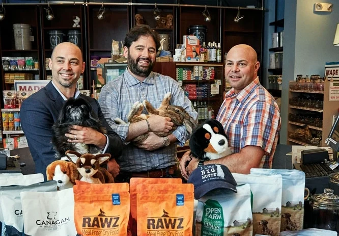 914-INC awards Pet Pantry Warehouse during 4th Annual Small Business Awards. 