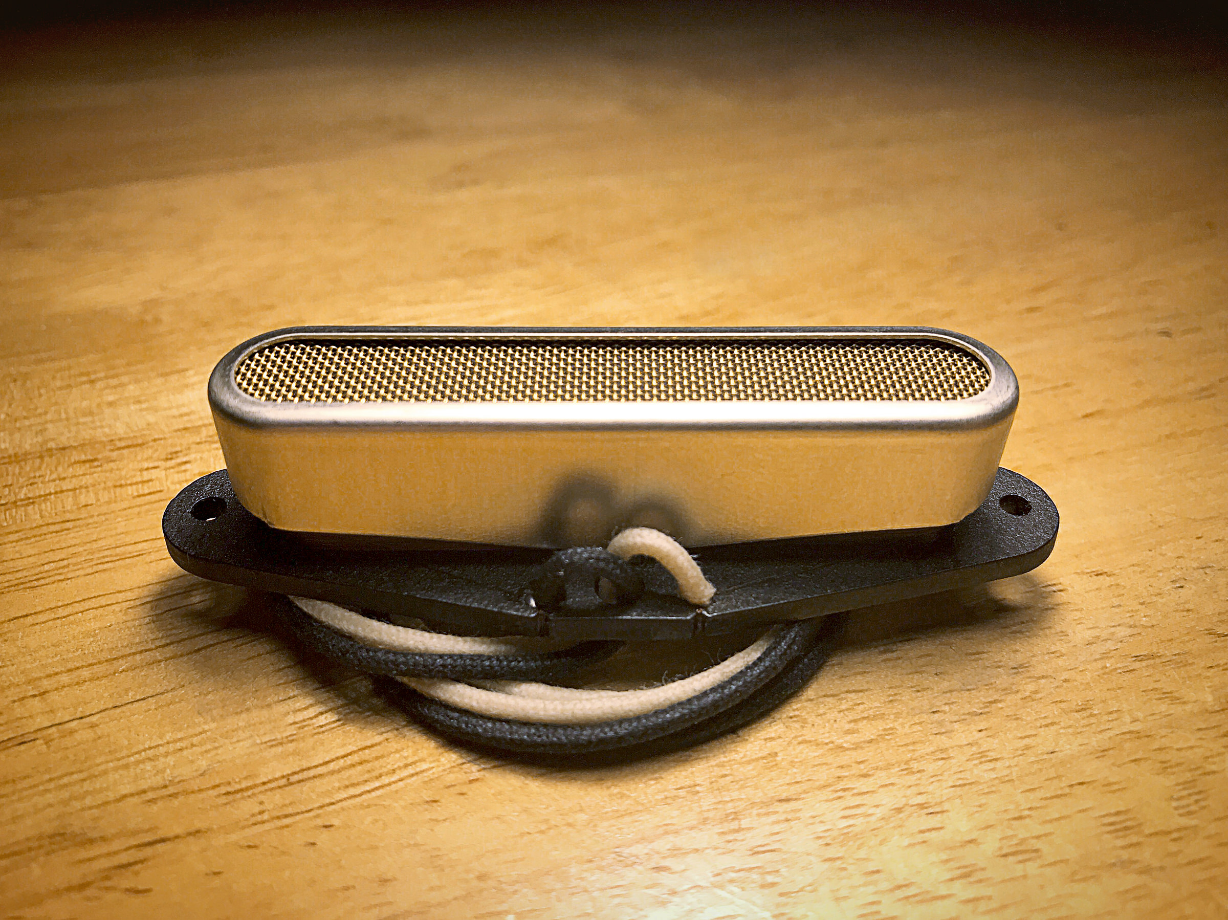 Aged Open · Gold Mesh