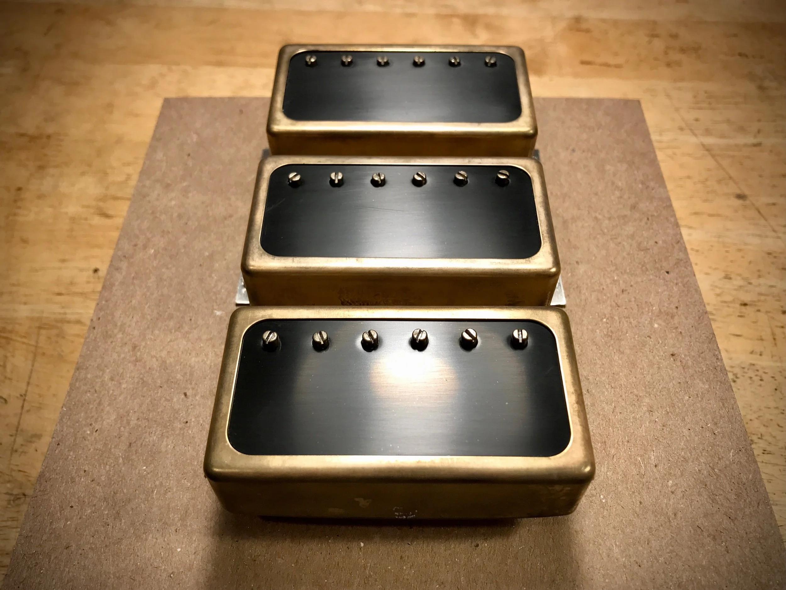 Aged Gold Open · Black Insert