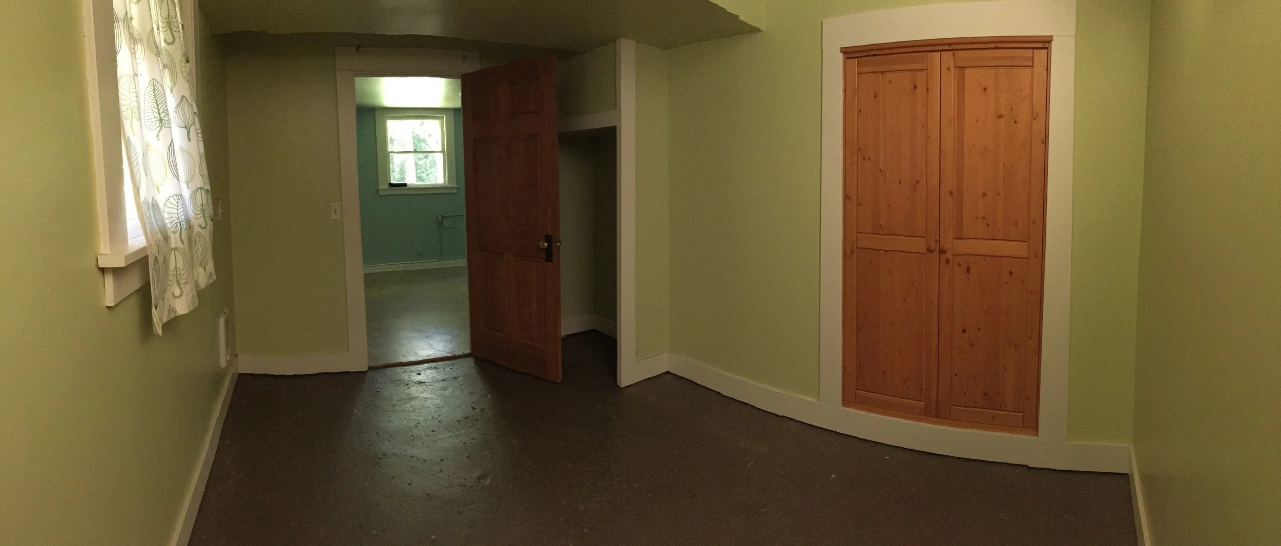 Panorama of bonus room.