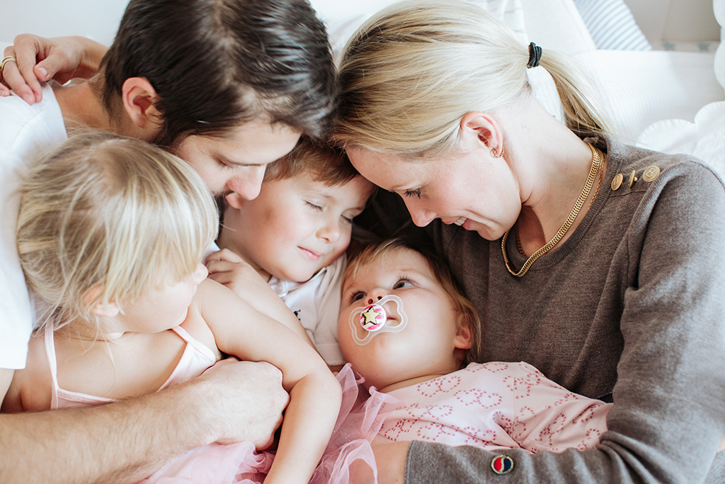 Lifestyle-familjefotograf_Stockholm-Hemma-hos-fotografering-Stockholm_Evelina_Hinds_5.jpg