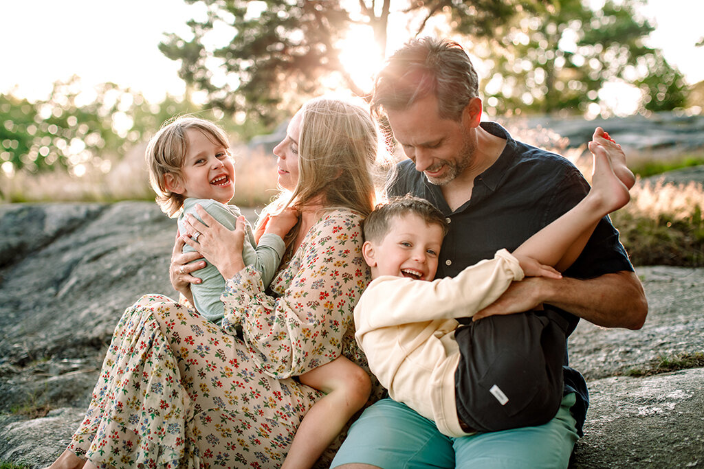 Familjefotograf_Familjefotografering_Stockholm_vattenfotografering_Hav-och-land-fotografering_1.jpg