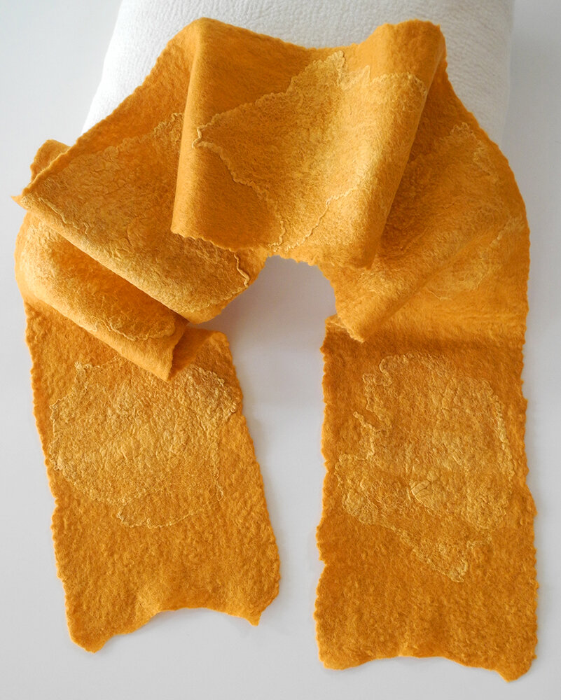 Scarf_Gold_Jun2015.JPG