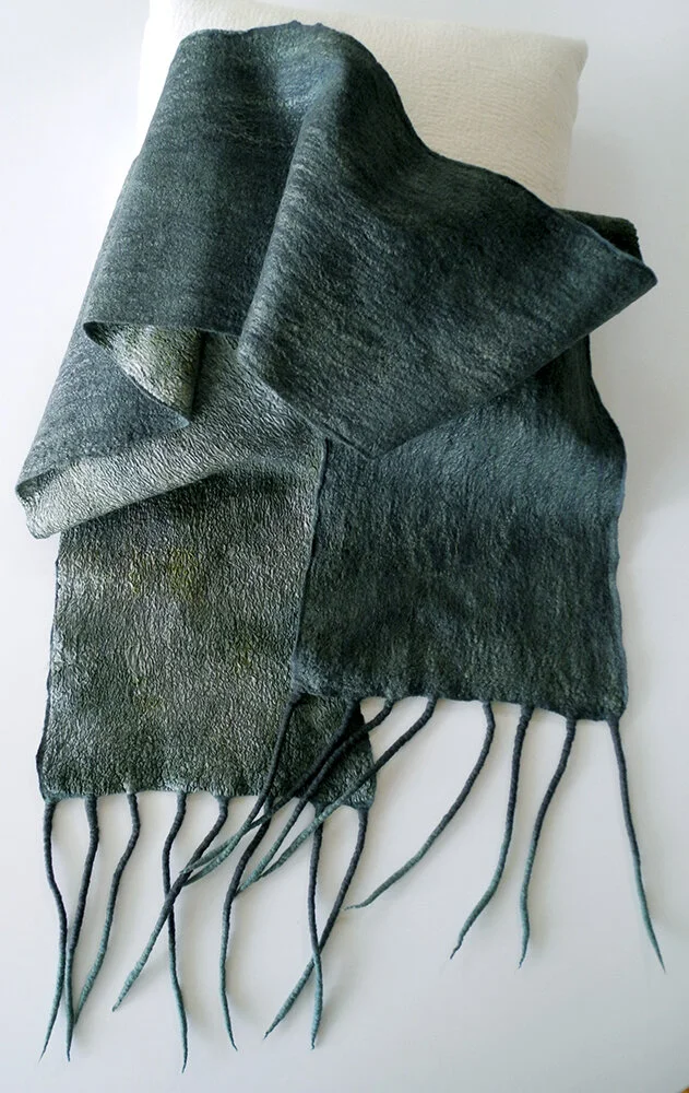 Scarf_Storm-tails_Jun2015.JPG