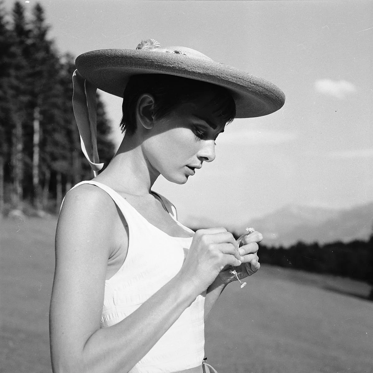 Audrey_Hepburn_auf_dem_Bürgenstock_(10).jpg