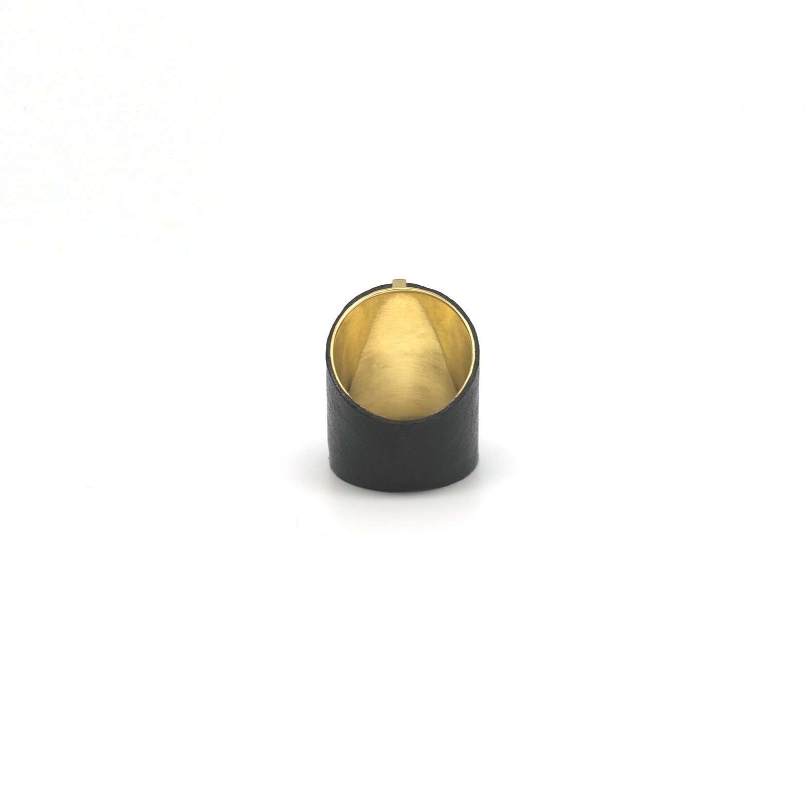SarvenazDezvareh+-+Ring+L-+Essence+-+2021-3.jpg