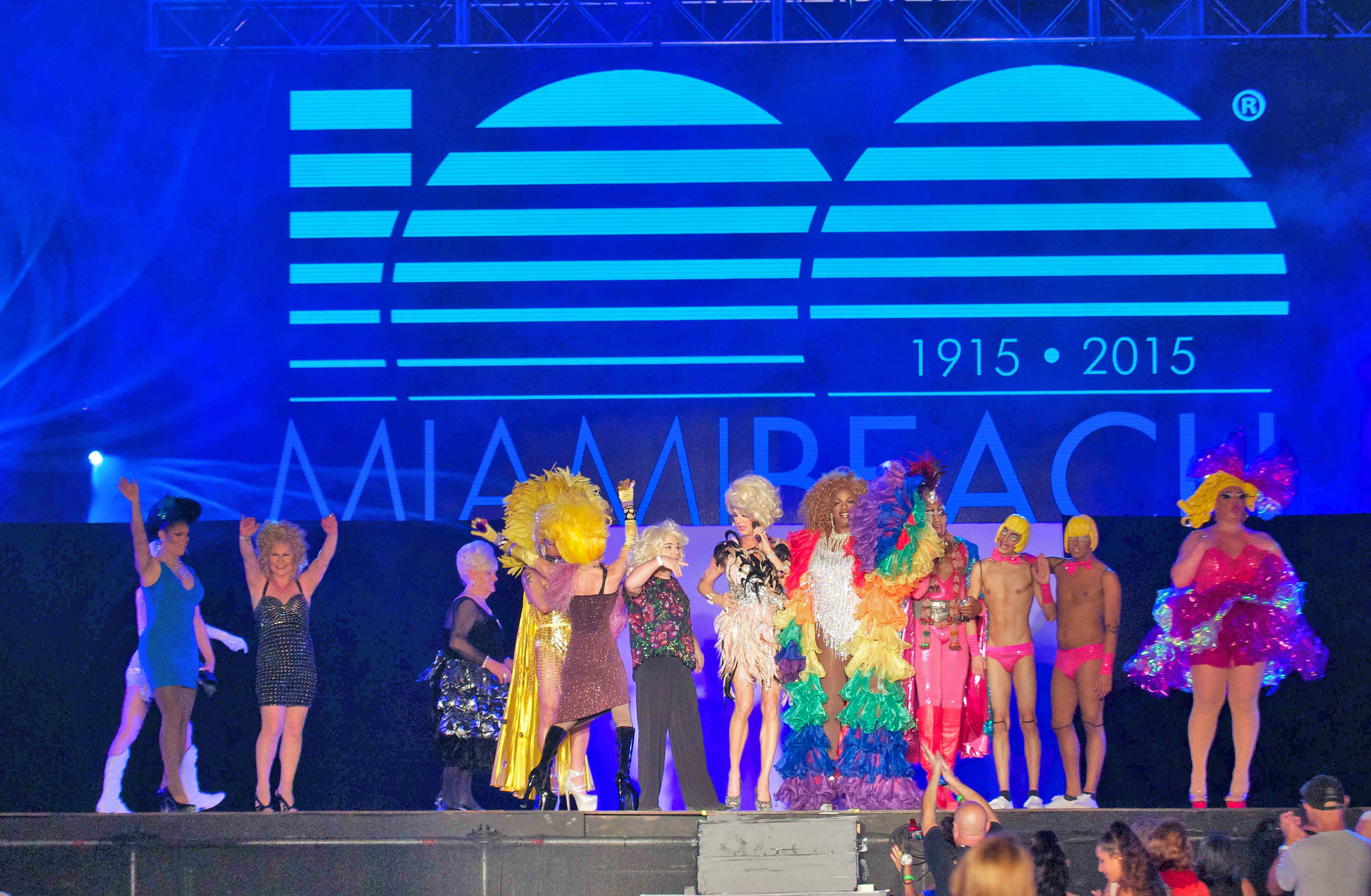 20292-MB100-MiamiBeach-DragShow.JPG