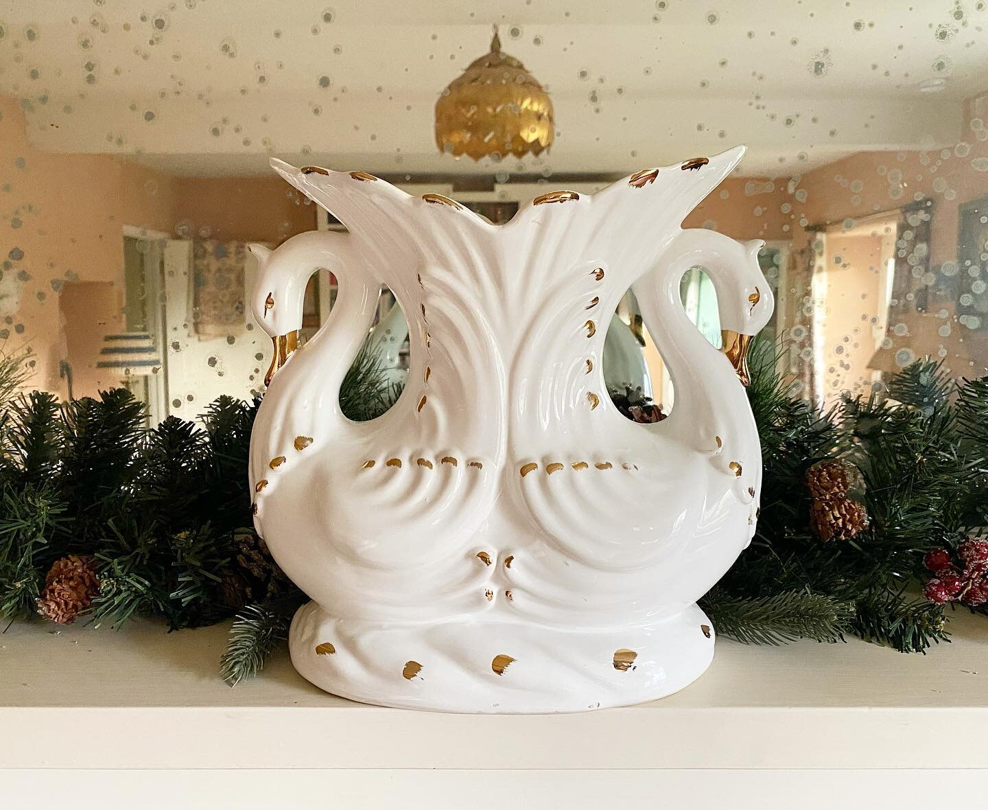 Phase 1 of the Christmas decorations going up at home!🎄 I&rsquo;ll be taking slightly more festive photos this week of current stock from my online store ~ this vintage swan vase is a favourite and is currently available to buy 🦢🏷️ #rococointerior