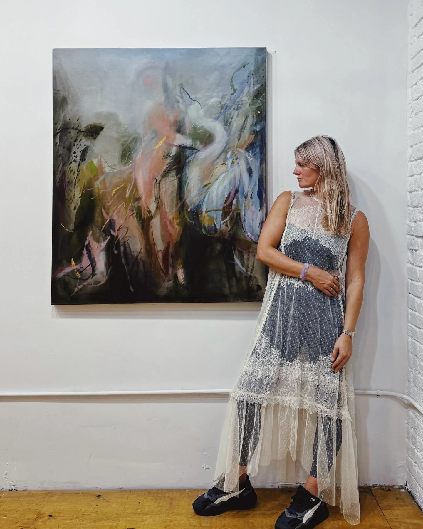 The Year of the Wooden Snake exhibition has now been extended until the 20th of October and I have two of my paintings left. 

It was lovely to see you yesterday, @miriamarroyogl and to gain the understanding of your thought process behind the exhibi