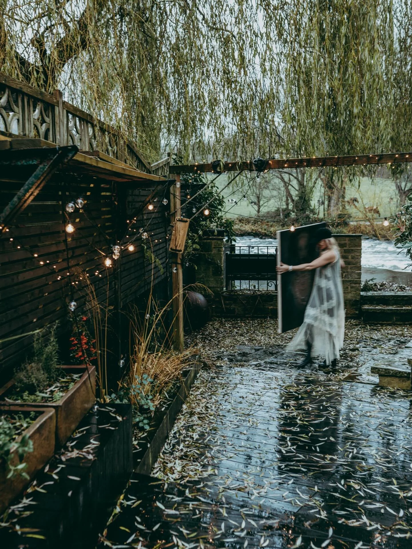 I had a visit from a client in the studio today. 

It was the first time I&rsquo;ve been able to share this new work with someone in person after two weeks of almost non-stop painting.

This season I seem to be drifting into a more monochromatic pale