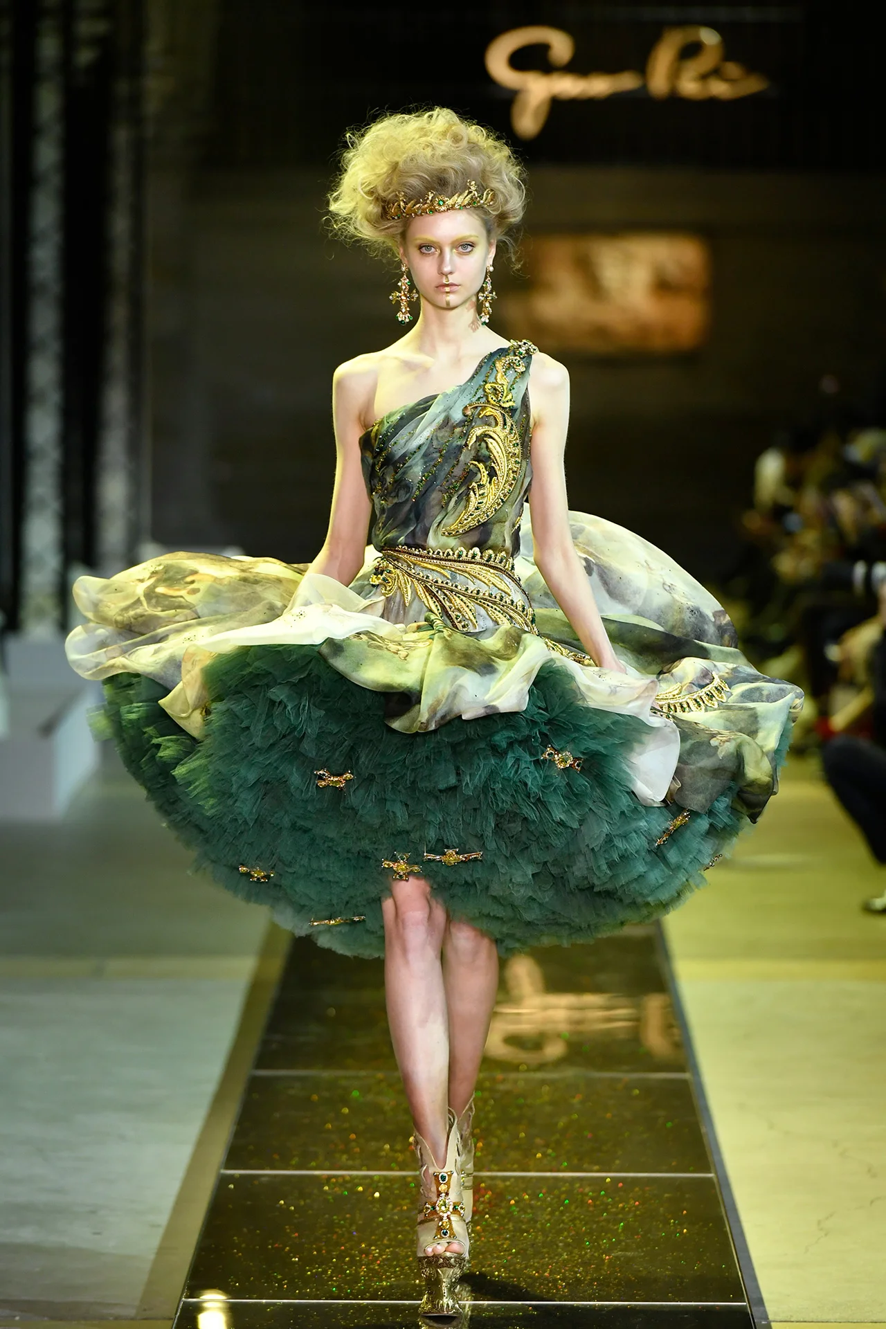 Guo-Pei-ss2017_8.jpg