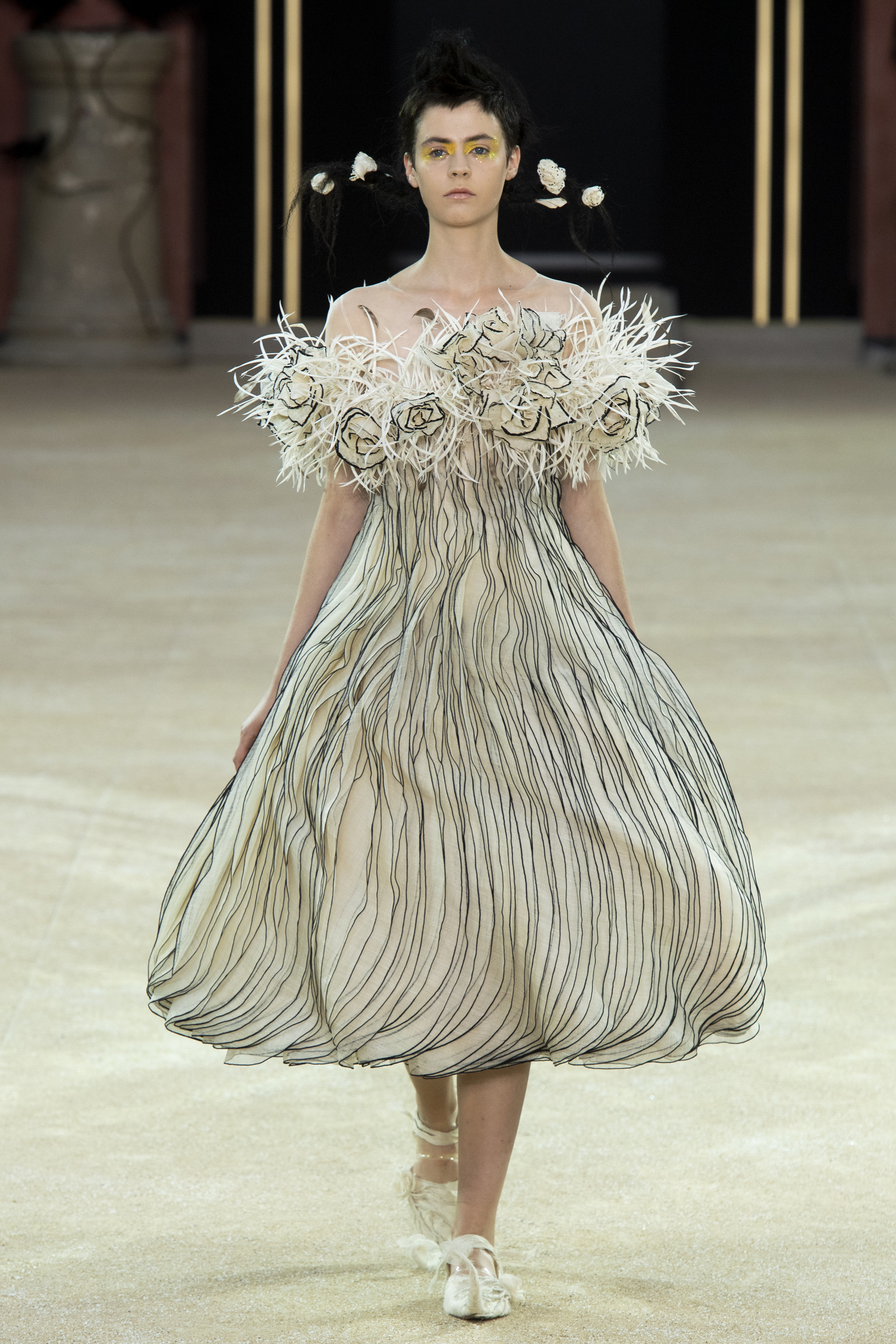 AW 2019/2020 Alternate Universe — Guo Pei