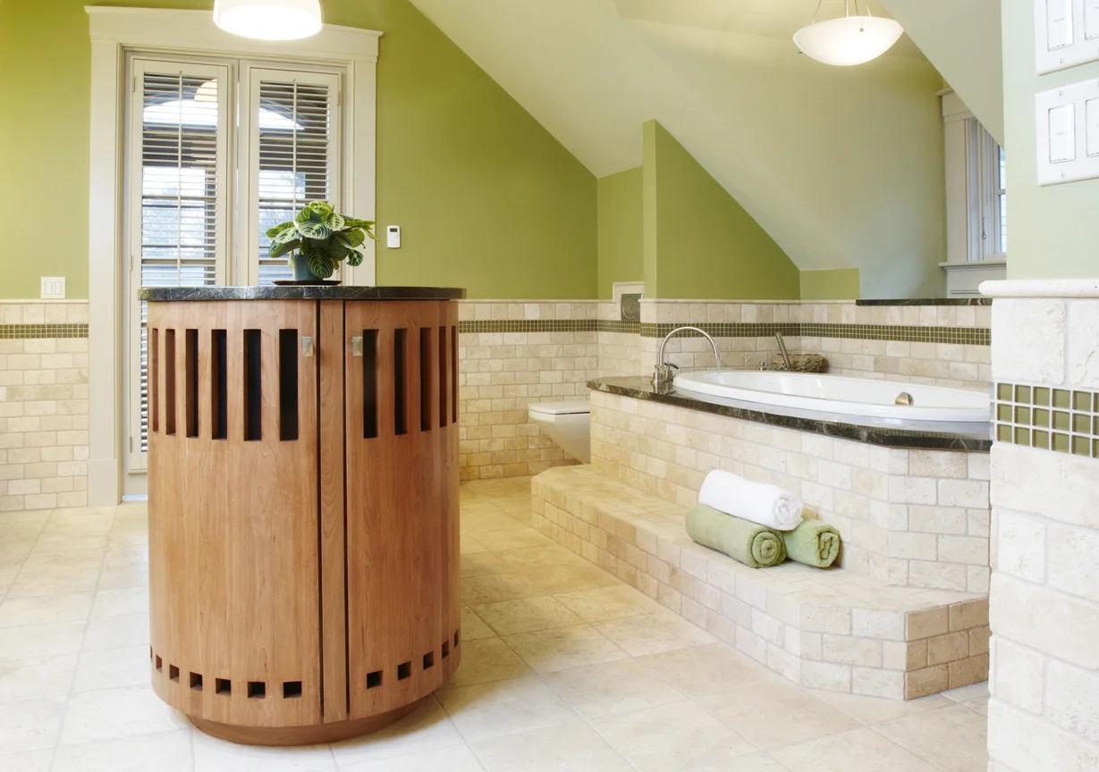 BathroomTub copy.jpg