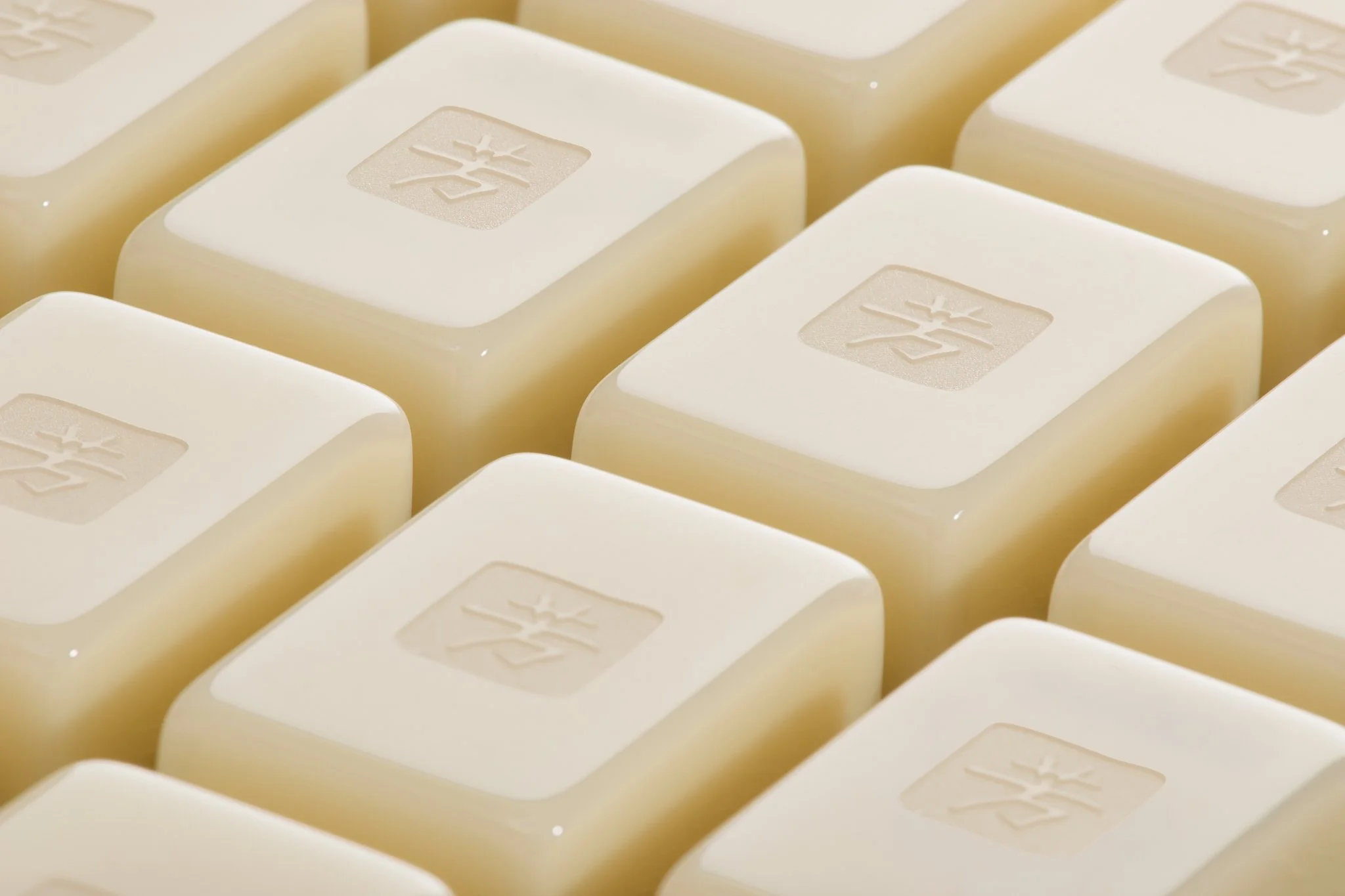 2x3WEB_lifestyle_FunFunMahjong_4320_ALT.jpg