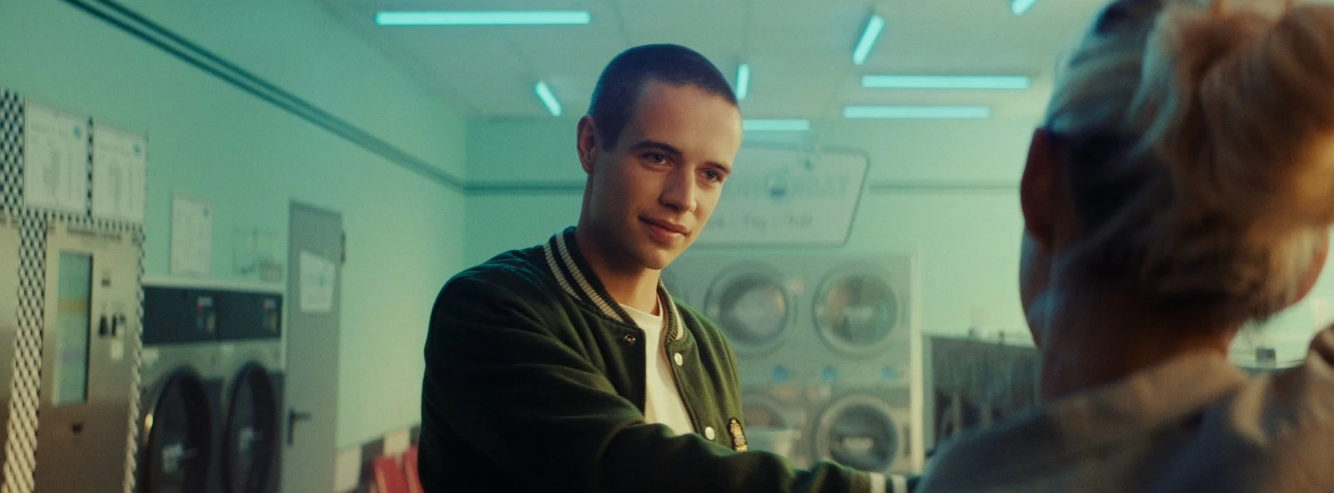 SKY_LAUNDRETTE_ENG_PRORES.mov-000356.jpg
