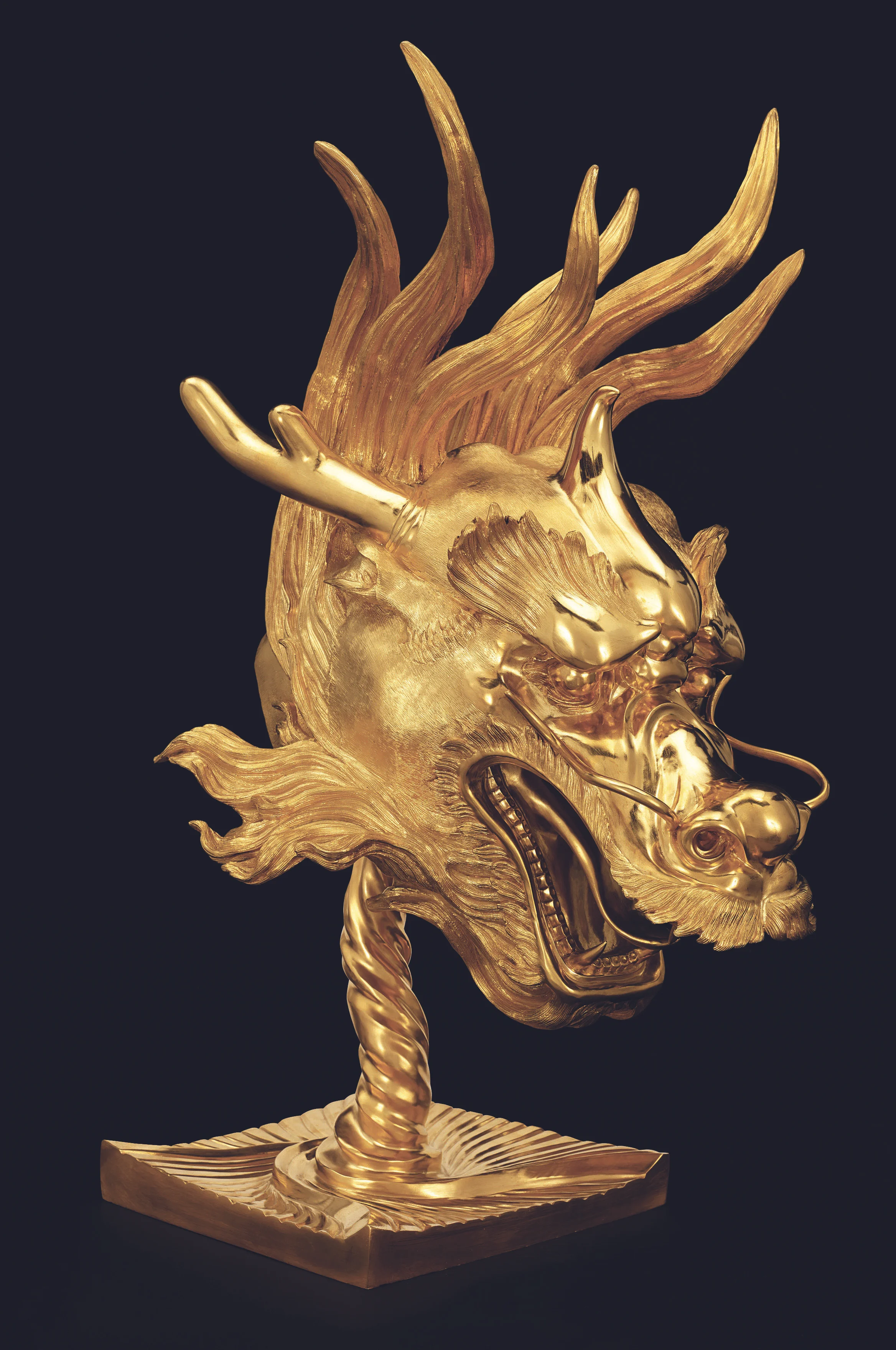 Dragon, Ai Weiwei, 2010 Bronze with gold patina Ai Weiwei: Circle of Animal/Zodiac Heads