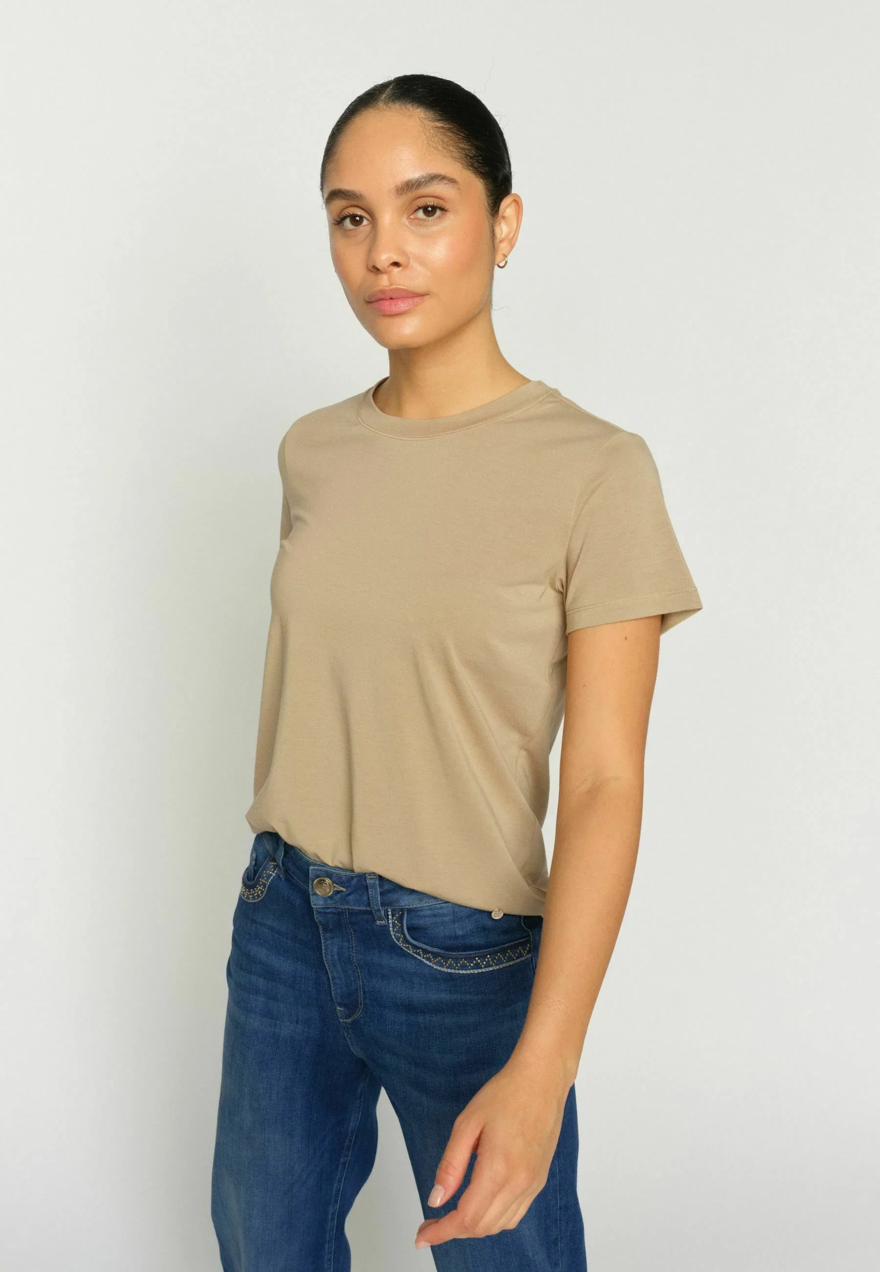 Dala Round Neck T-Shirt in Twill - Mos Mosh