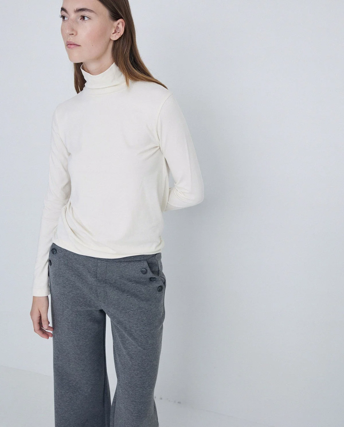 Sara Turtleneck Top - Yerse