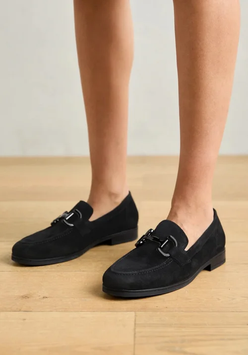 Shoes — Fig Tree Toronto