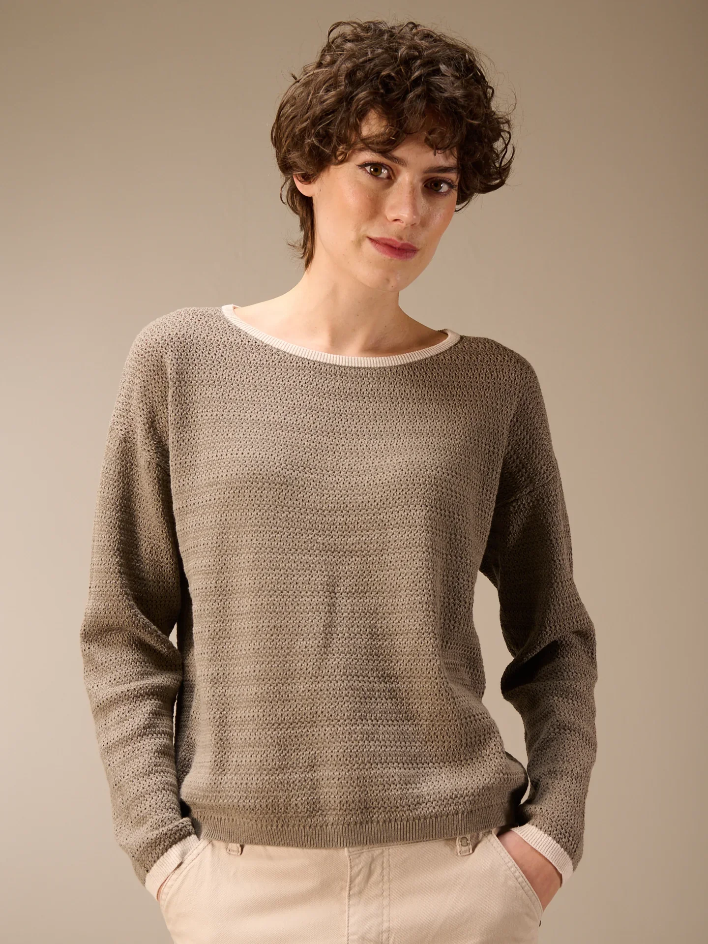 Sweater with Knit Pattern - Nile