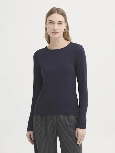 Basic Top in Navy - Nice Things