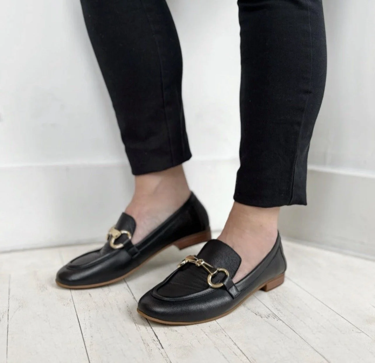 Sabina Loafers in Black - Ateliers
